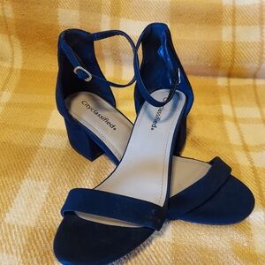 Cityclassified Women's Navy Heels